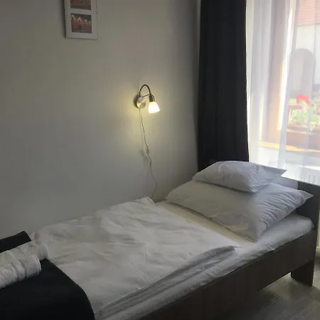 לינה וארוחת בוקר Kereszturi Vendeghaz