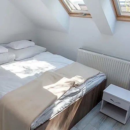 Kereszturi Vendeghaz Bed & Breakfast 3*